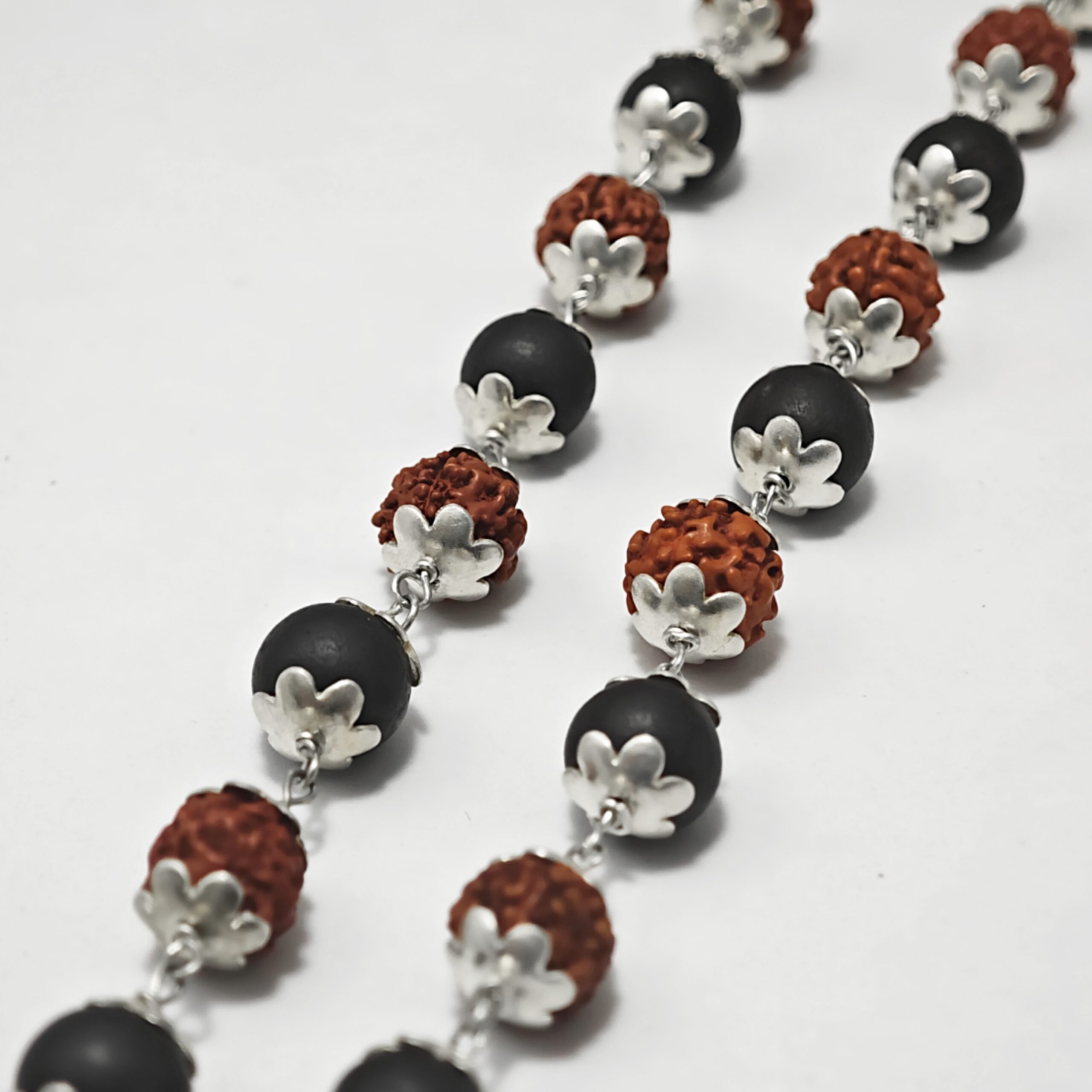 karungali mala with rudraksha beads